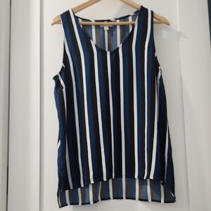 14th & Union Blue and White Sleeveless Tank Top